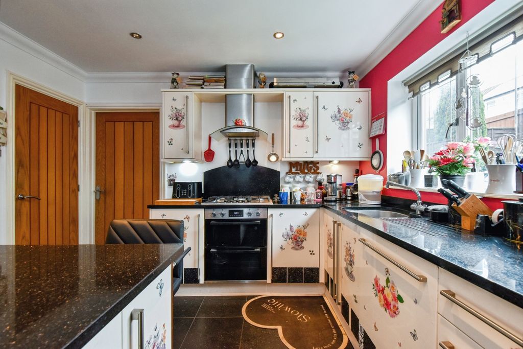 Additional image 2 of 4 bed semi-detached house for saleGlanaman Road, Aberdare CF44