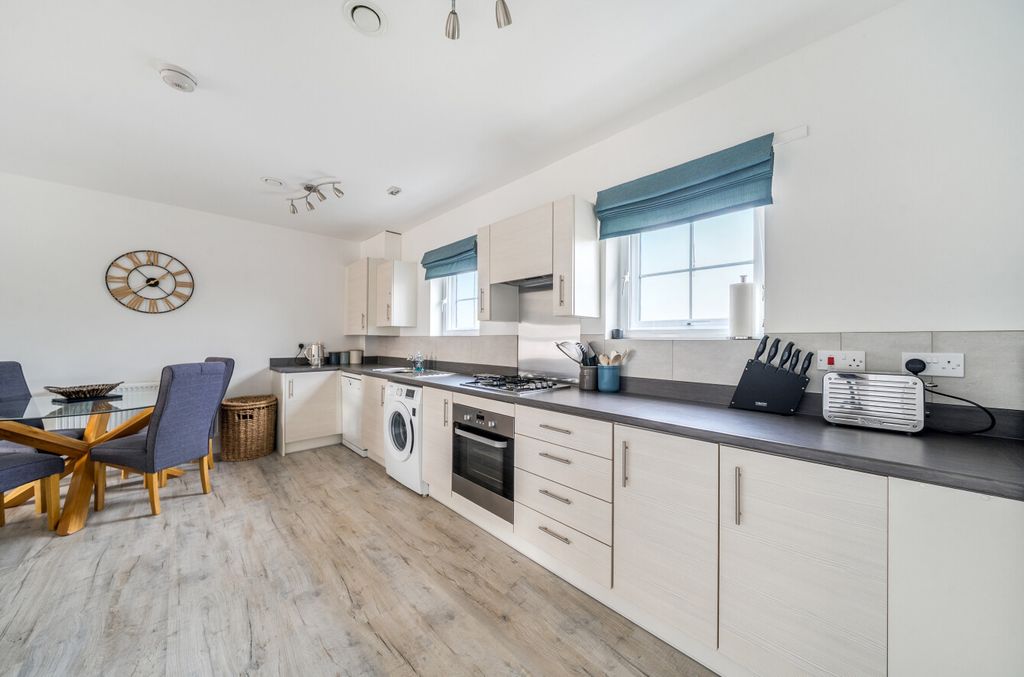 Additional image 2 of 2 bed flat for saleGeorge Court, Ashfield Drive, Letchworth Garden City SG6
