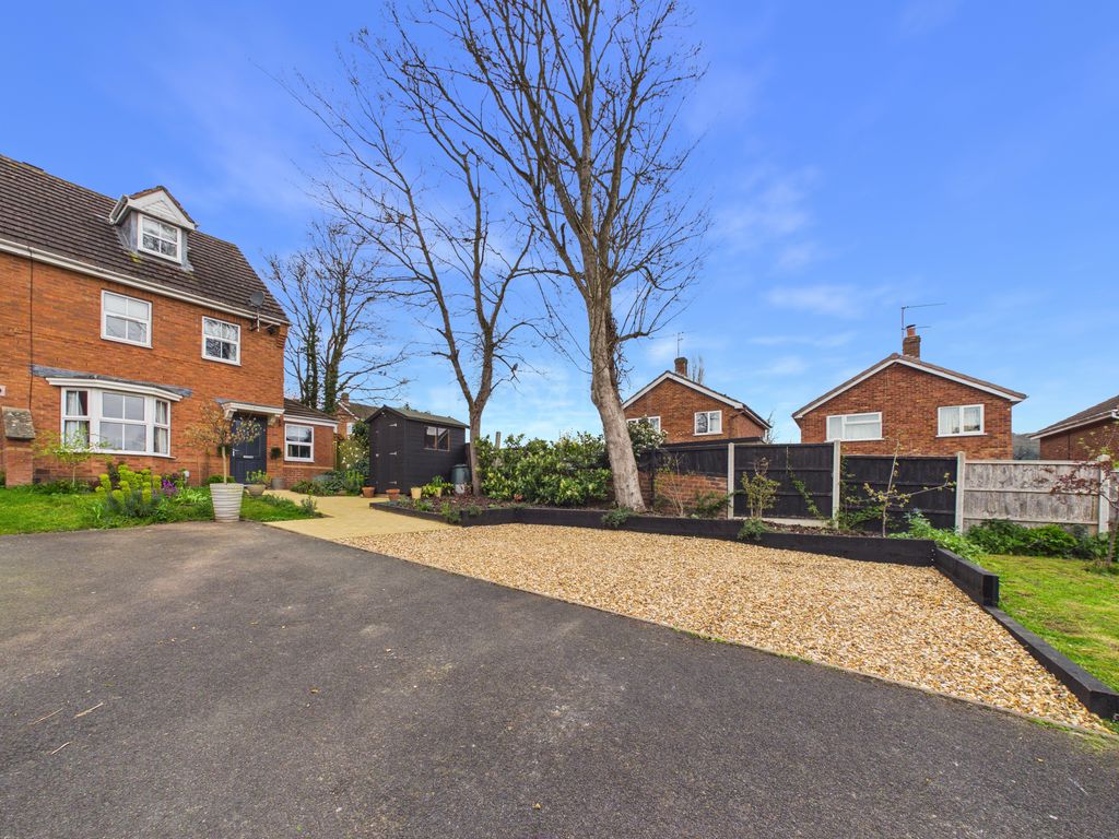 3 bed end terrace house for saleAnton Close, Bewdley, Worcestershire DY12