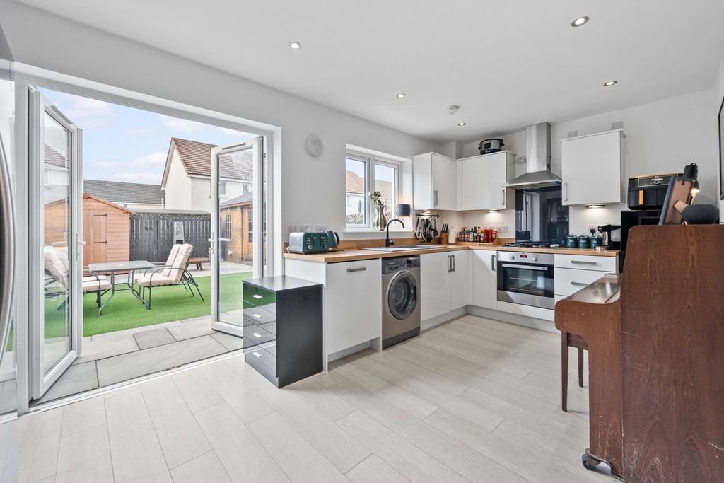 Additional image 10 of 3 bed semi-detached house for saleLapwing Place, Alloa FK10
