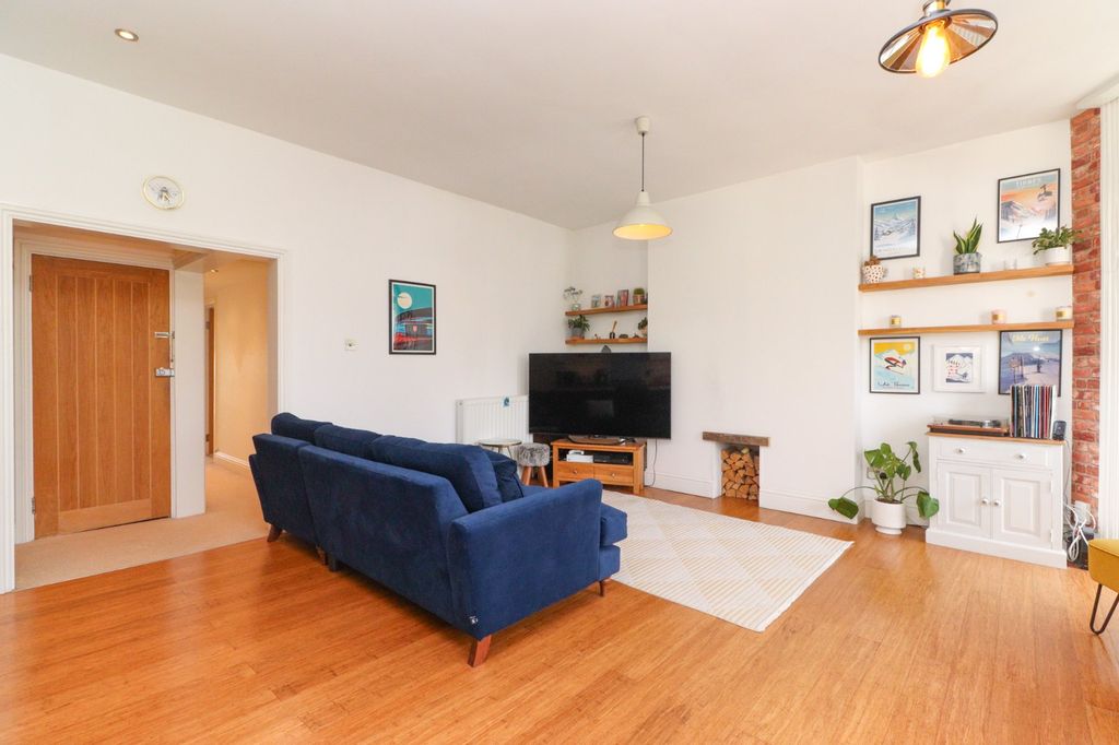 Additional image 4 of 2 bed flat for saleMinnis Road, Birchington, Kent CT7