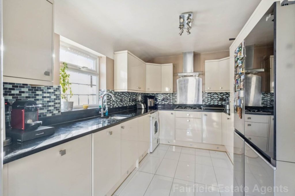 Additional image 3 of 4 bed semi-detached bungalow for saleSt. Georges Drive, Carpenders Park, Watford WD19