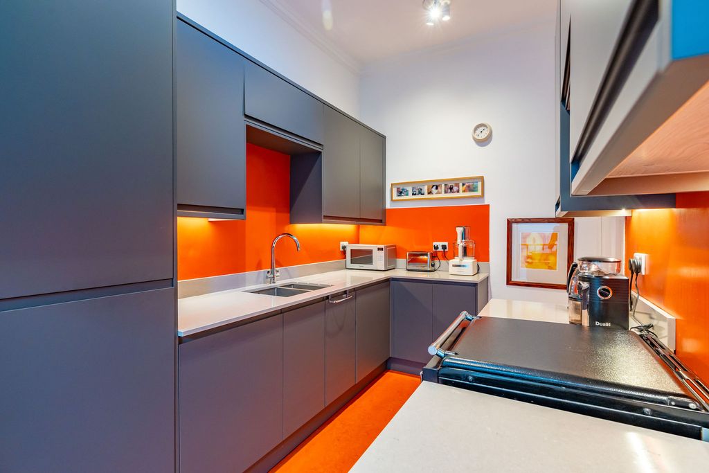 Additional image 3 of 3 bed flat for sale23/5 Dublin Street, New Town, Edinburgh EH1