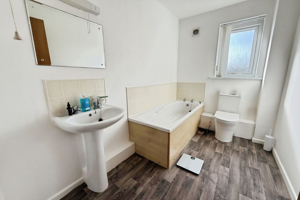 Additional image 6 of 2 bed flat for saleThe Saw Mills, Port Road, Carlisle, Cumbria CA2