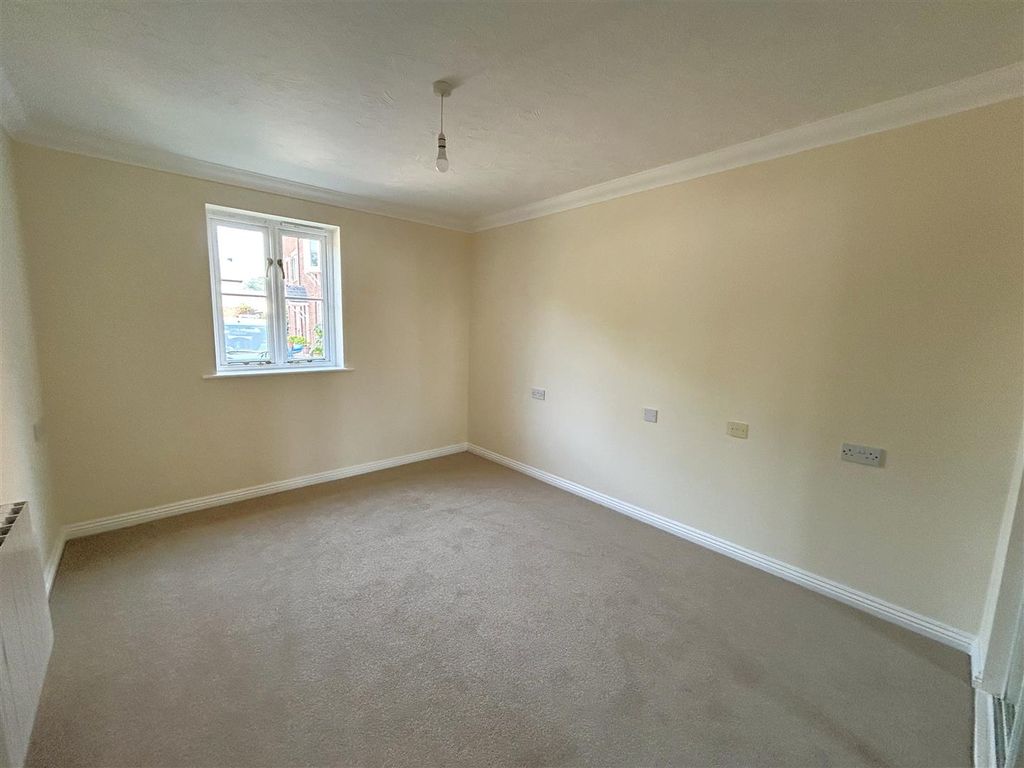 Additional image 11 of 2 bed flat for saleSouth Street, Bridport DT6