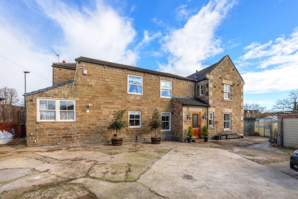 Additional image 38 of 4 bed detached house for saleThe Green, Royston, Barnsley S71