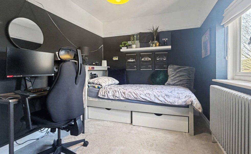 Additional image 10 of 4 bed detached house for saleYork Road, Aldershot, Hampshire GU11