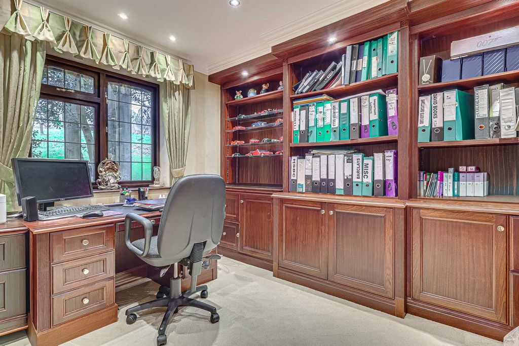 Additional image 27 of 4 bed detached house for saleVicarage Hill, Benfleet SS7