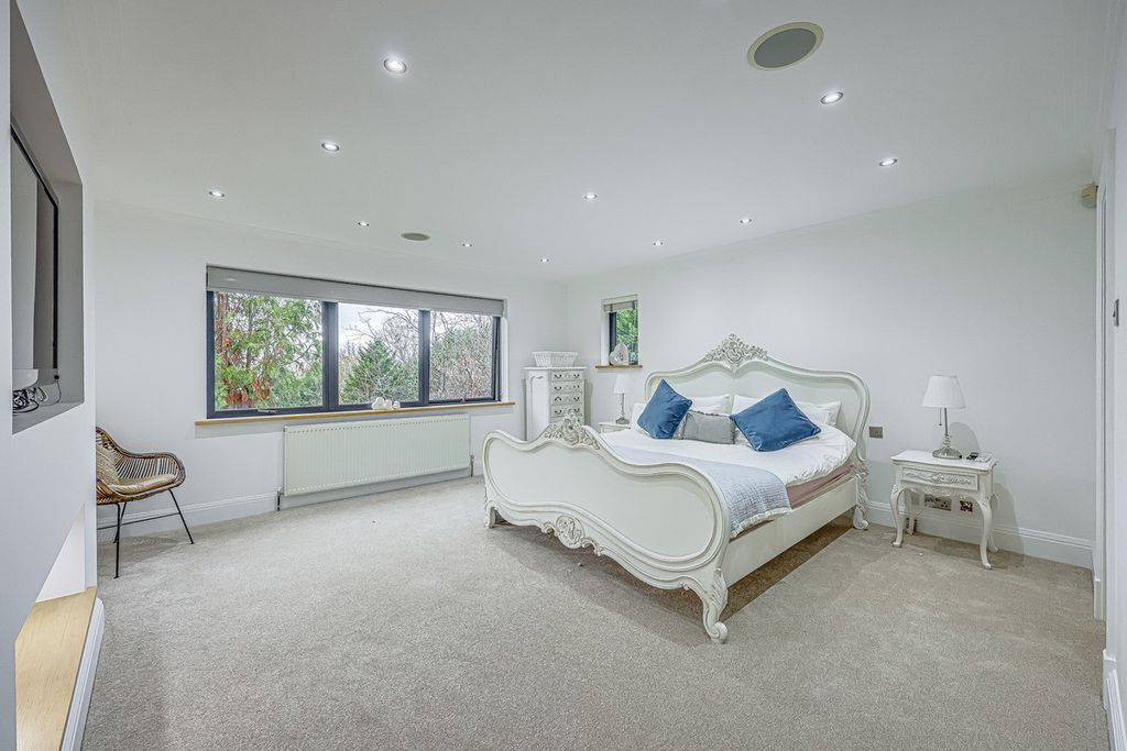 Additional image 26 of 5 bed detached house for saleBowers Road, Benfleet SS7