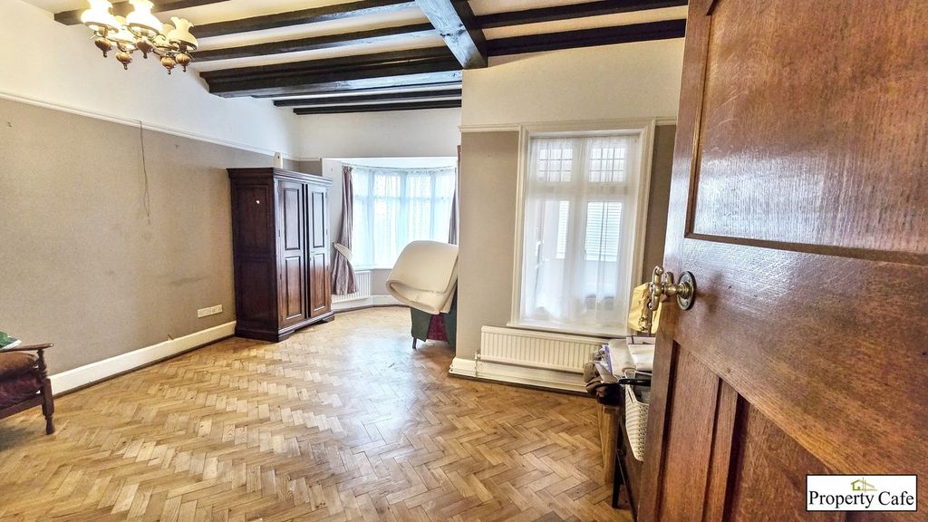 Additional image 5 of 2 bed flat for sale1 Cooden Drive, Bexhill On Sea TN39