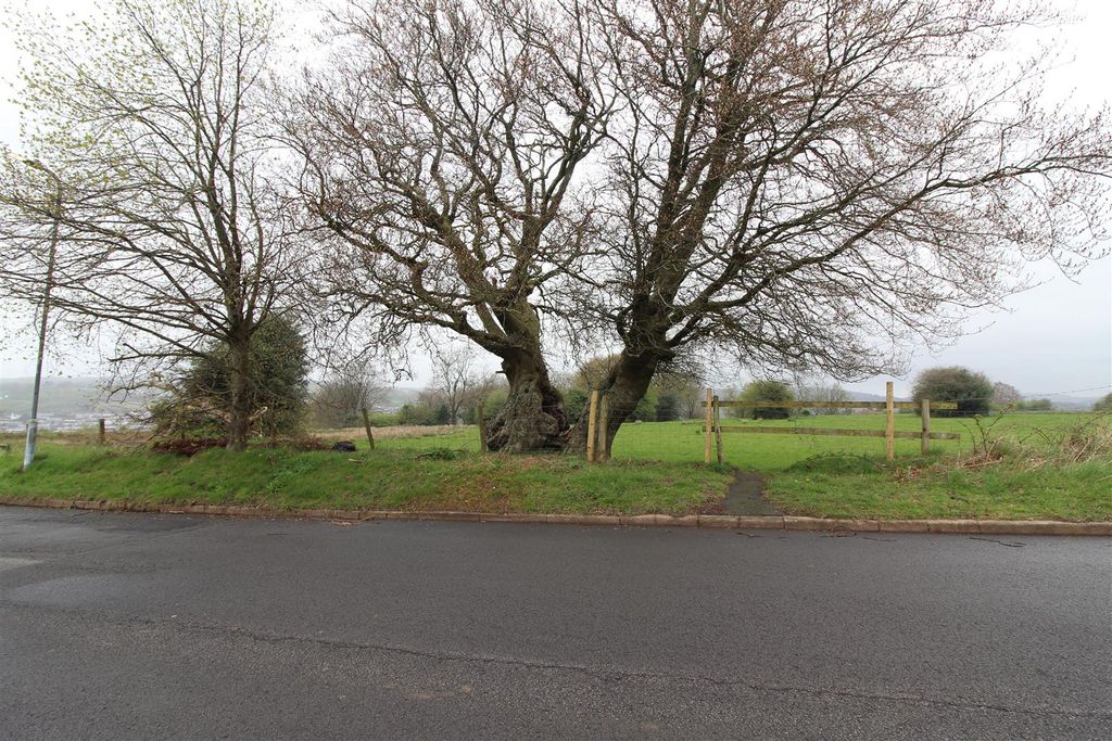 Additional image 21 of 4 bed end terrace house for saleElm Court, Newbridge, Newport NP11