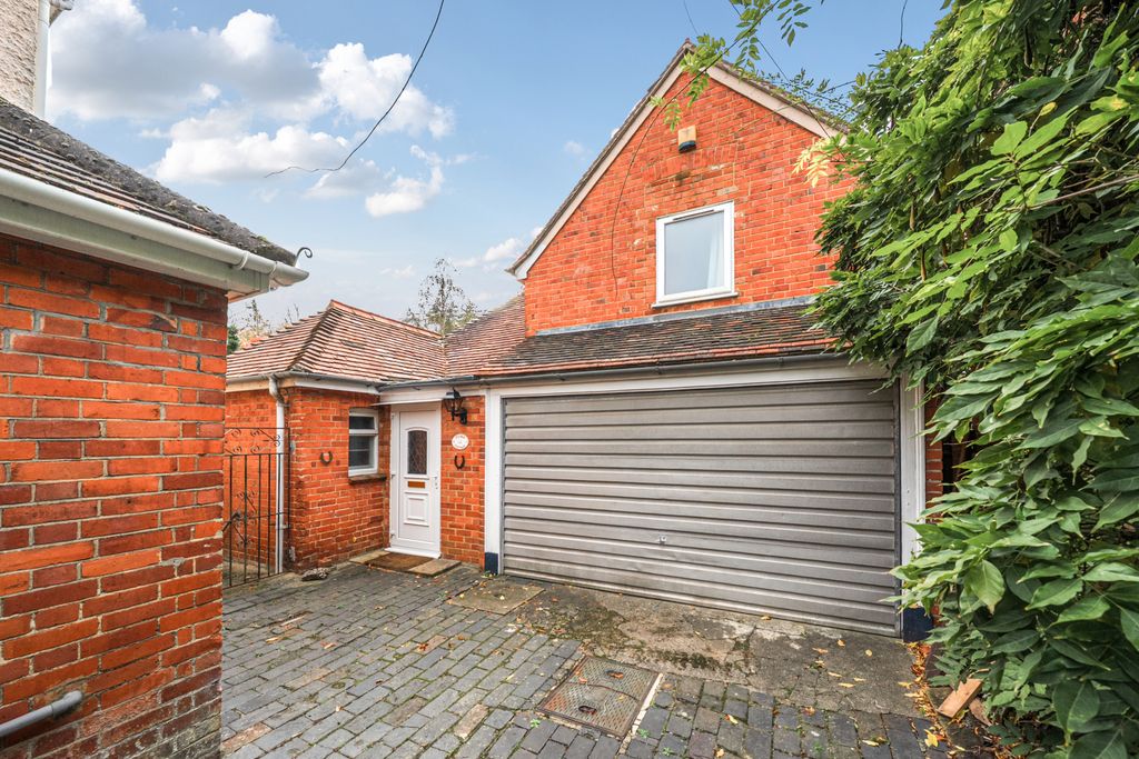 Additional image 23 of 6 bed semi-detached house for saleShinfield Road, Reading, Berkshire RG2