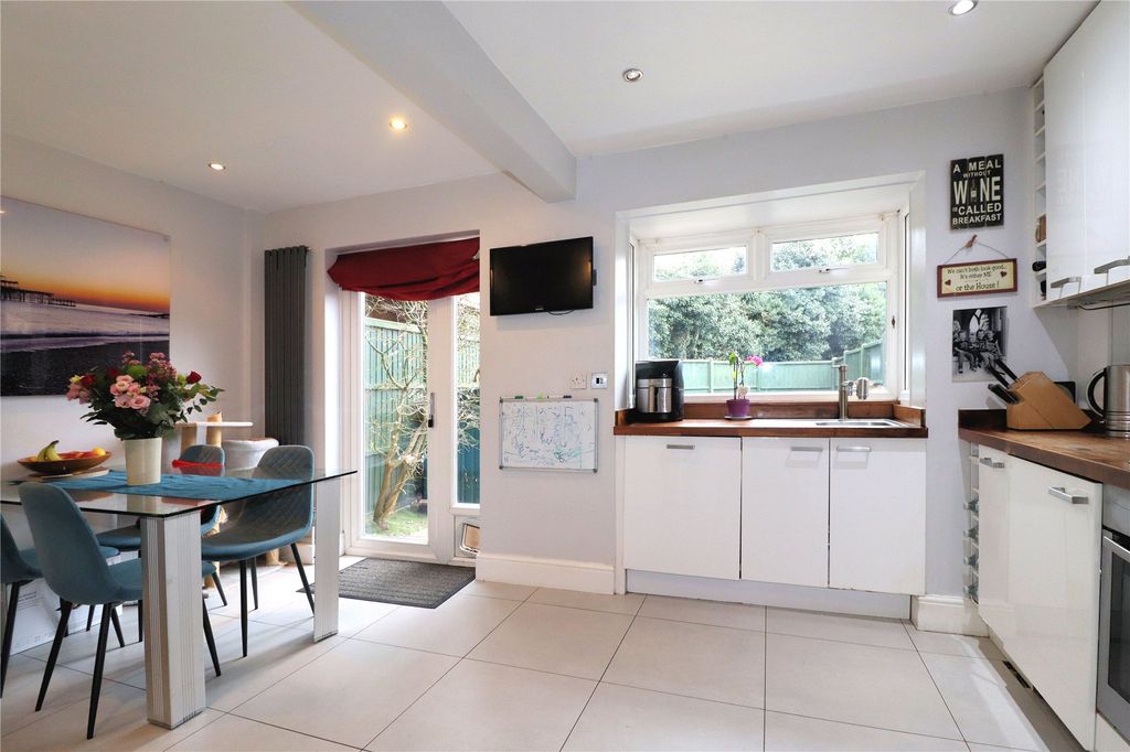 Additional image 3 of 3 bed semi-detached house for saleWoking, Surrey GU21
