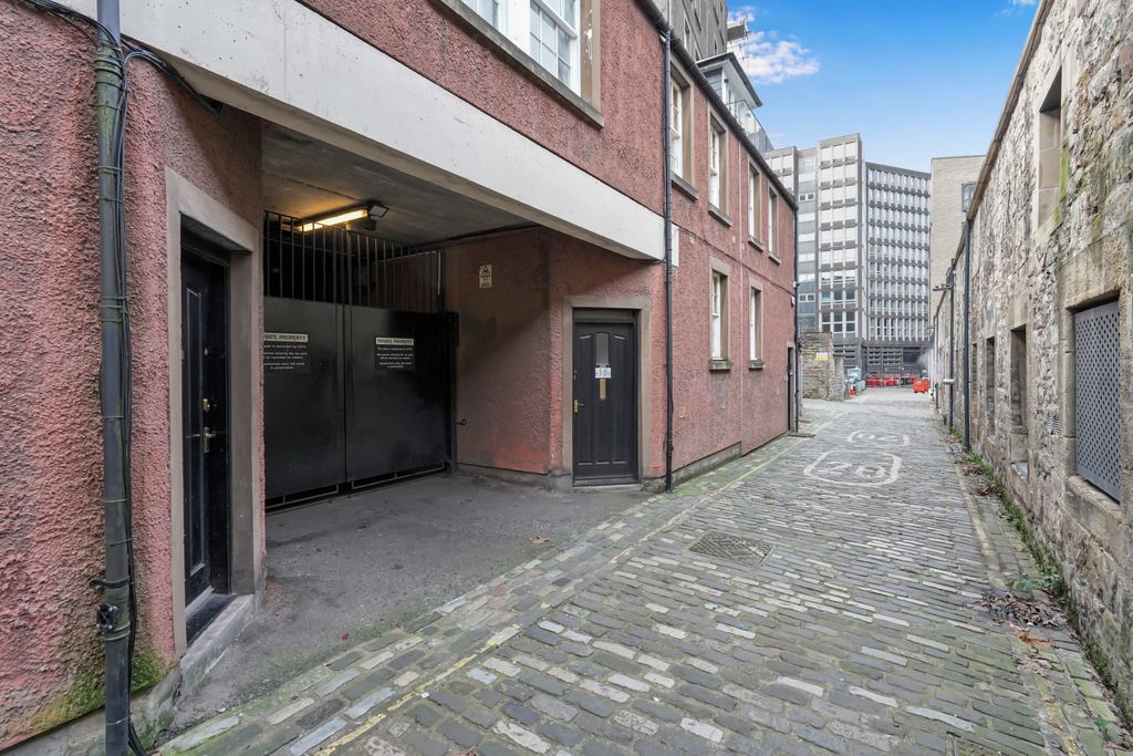 Additional image 16 of 1 bed flat for sale21 King's Stables Lane, Grassmarket, Edinburgh EH1