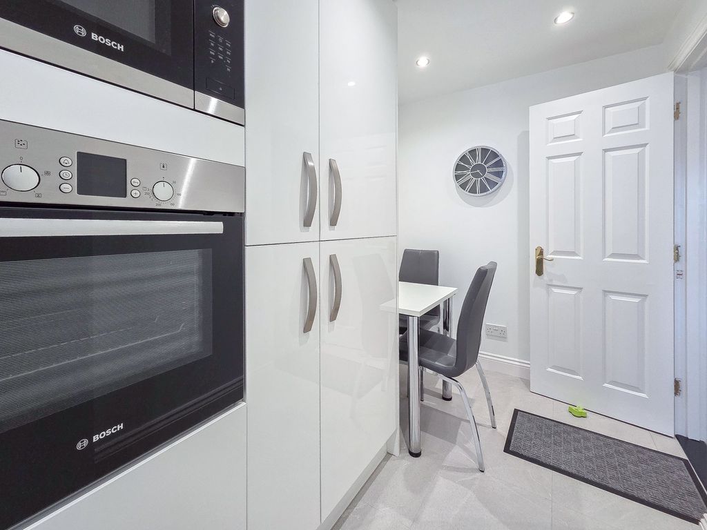 Additional image 3 of 2 bed flat for sale14 Alexandra House, St Helier JE2
