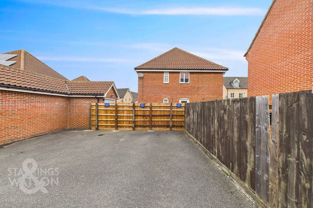 Additional image 18 of 2 bed flat for saleHolly Blue Road, Wymondham, Norwich NR18
