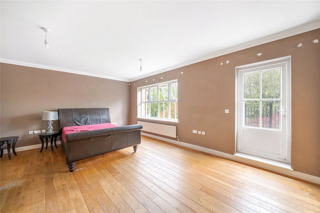 Additional image 5 of 4 bed detached house for saleDeveraux Close, Beckenham BR3