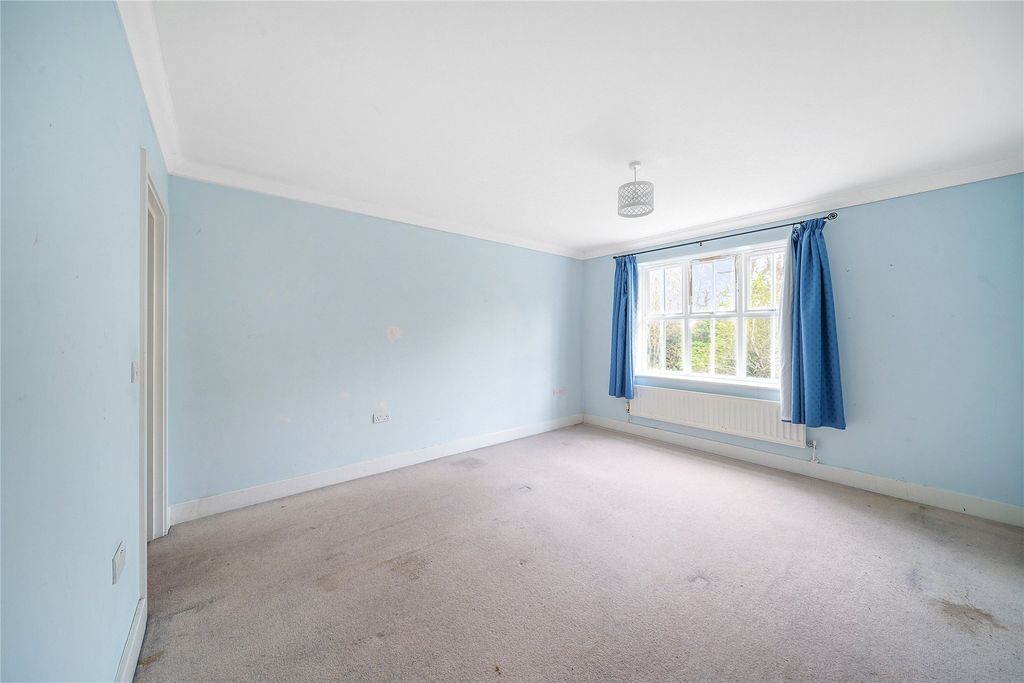 Additional image 7 of 4 bed detached house for saleDeveraux Close, Beckenham BR3