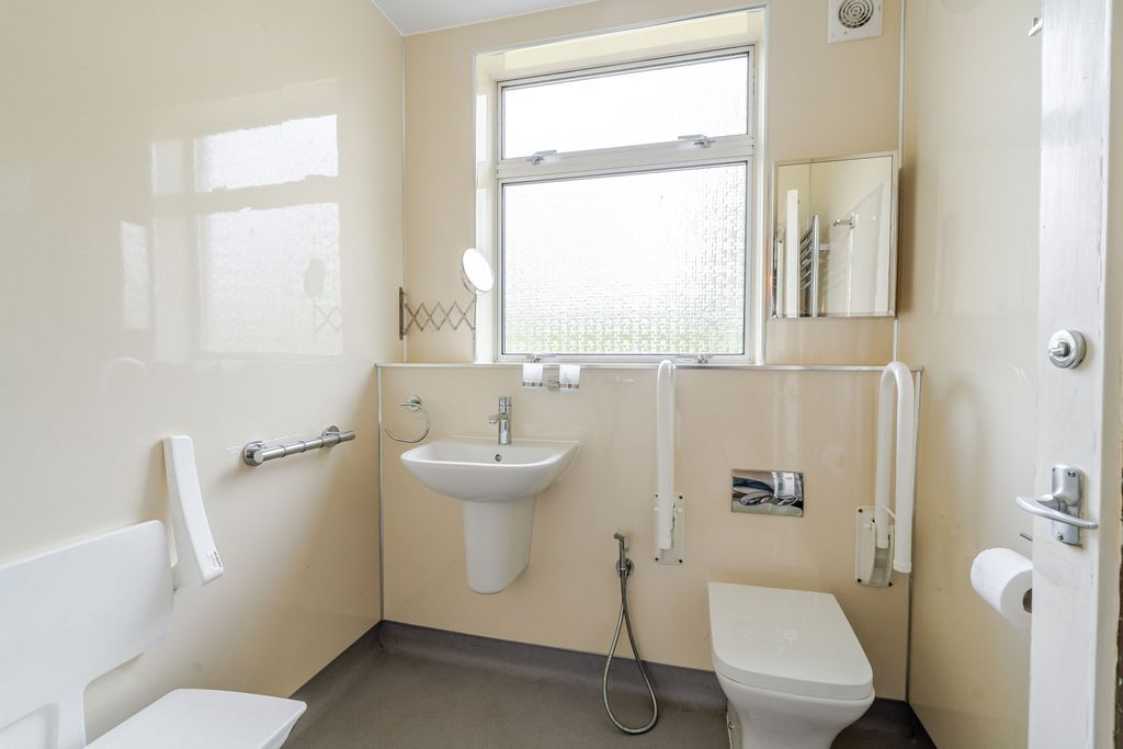 Additional image 13 of 5 bed detached house for saleThe Gables, 16 Lanark Road West, Currie, Edinburgh EH14