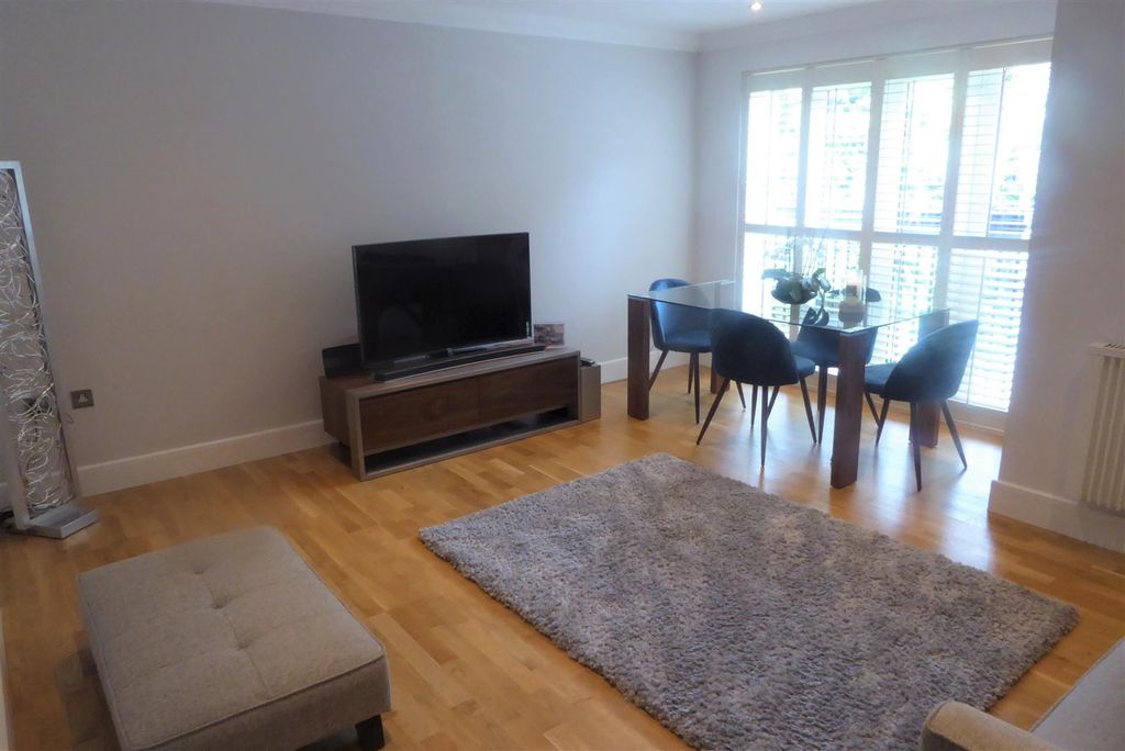 Additional image 2 of 2 bed flat for saleTudor Court, London Road, Windlesham GU20