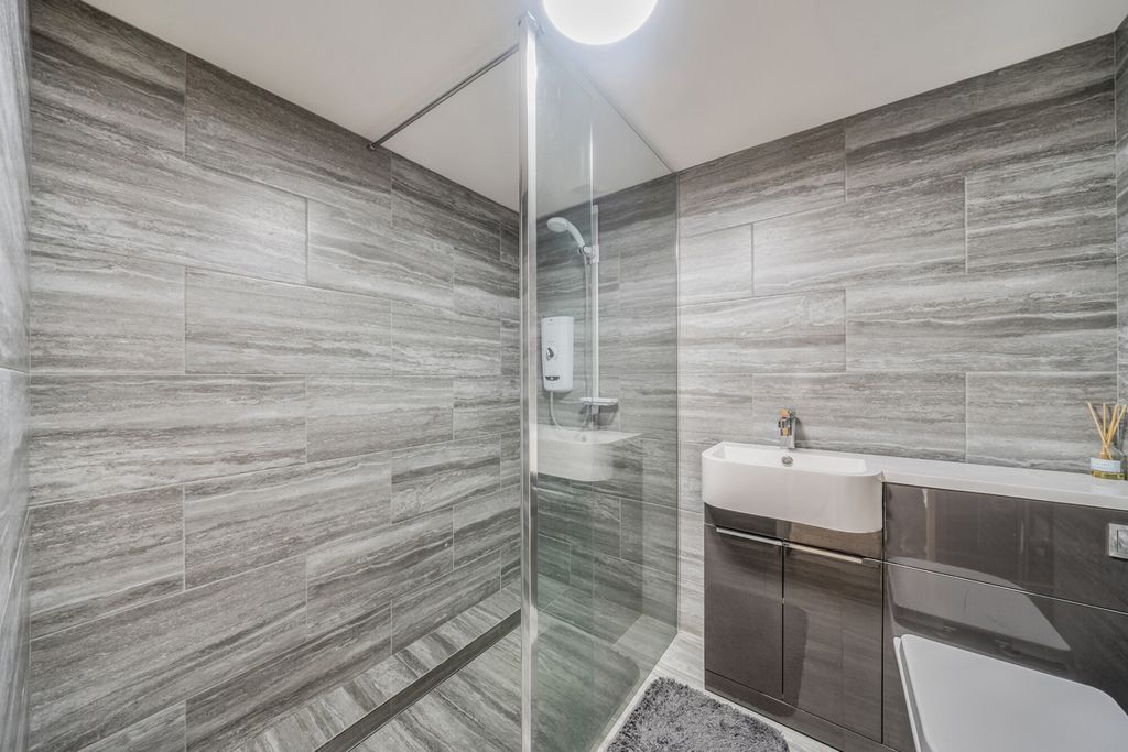 Additional image 24 of 8 bed detached house for saleFremantle Road, Belvedere DA17