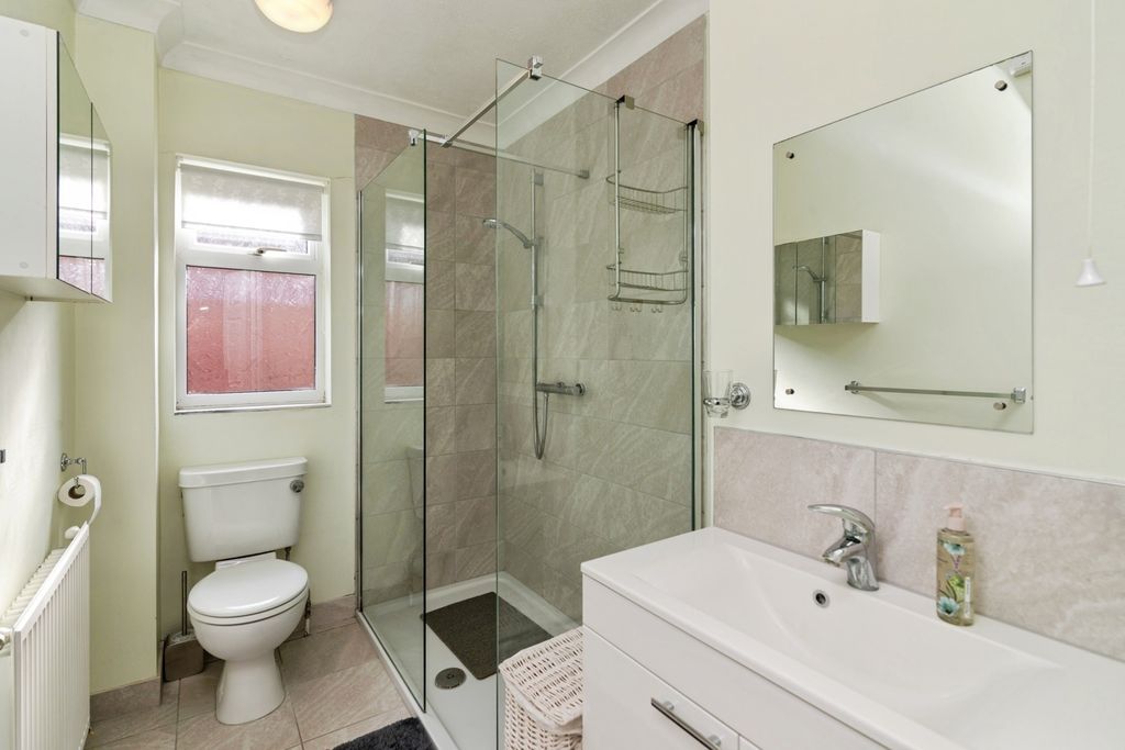 Additional image 14 of 3 bed bungalow for saleDorothy Hodgkin Court, Beccles NR34
