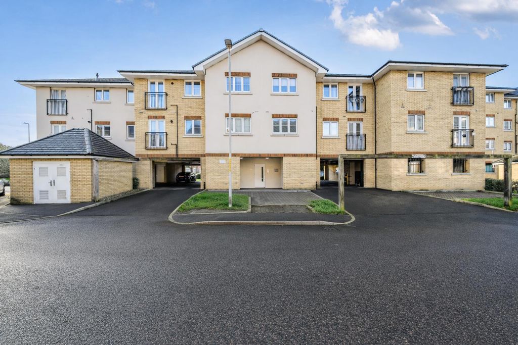 2 bed flat for saleKings Crescent, Aylesford ME20
