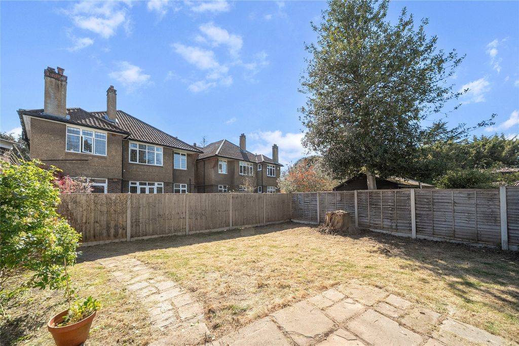 Additional image 11 of 3 bed flat for saleFoxgrove Road, Beckenham BR3