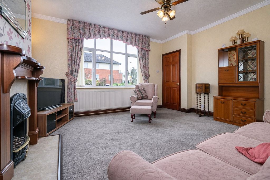 Additional image 3 of 3 bed terraced house for salePark Drive, Baldock SG7