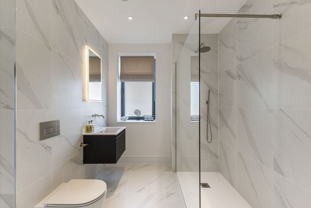 Additional image 18 of 4 bed detached house for saleCourtlands Park, Park Road, Banstead SM7