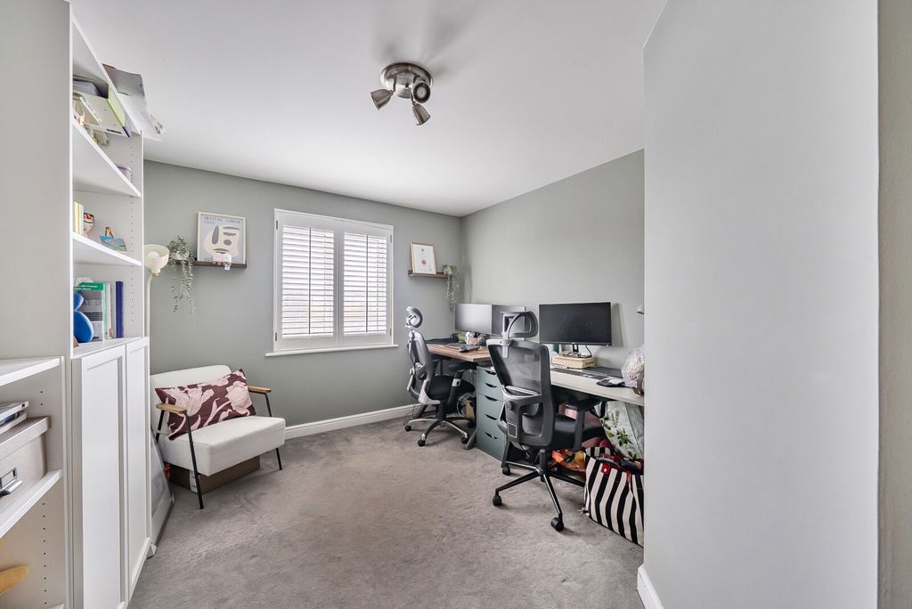 Additional image 21 of 2 bed flat for saleGoldsworth Road, Woking GU21