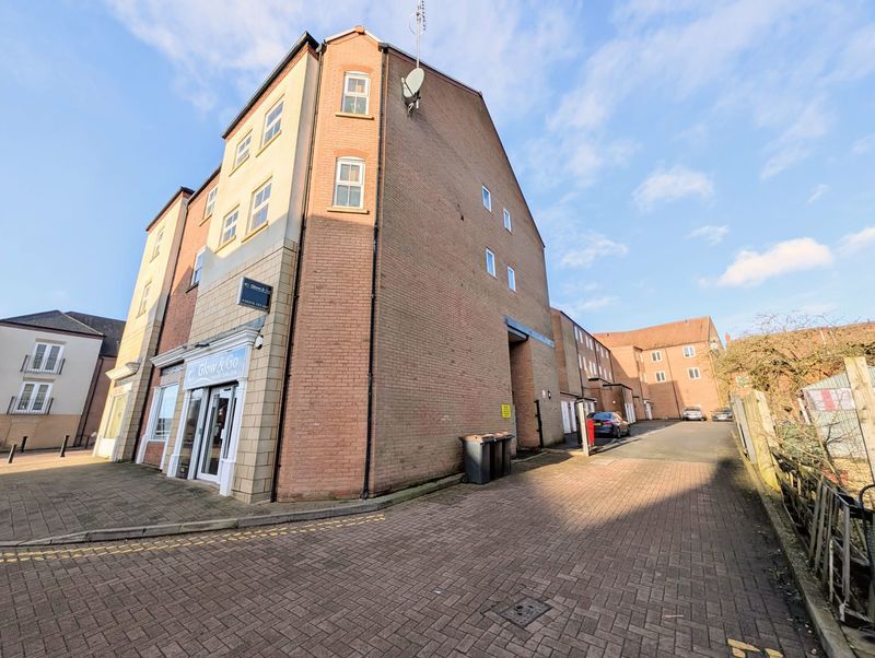 2 bed flat for saleBeechwood Road, Nuneaton CV10