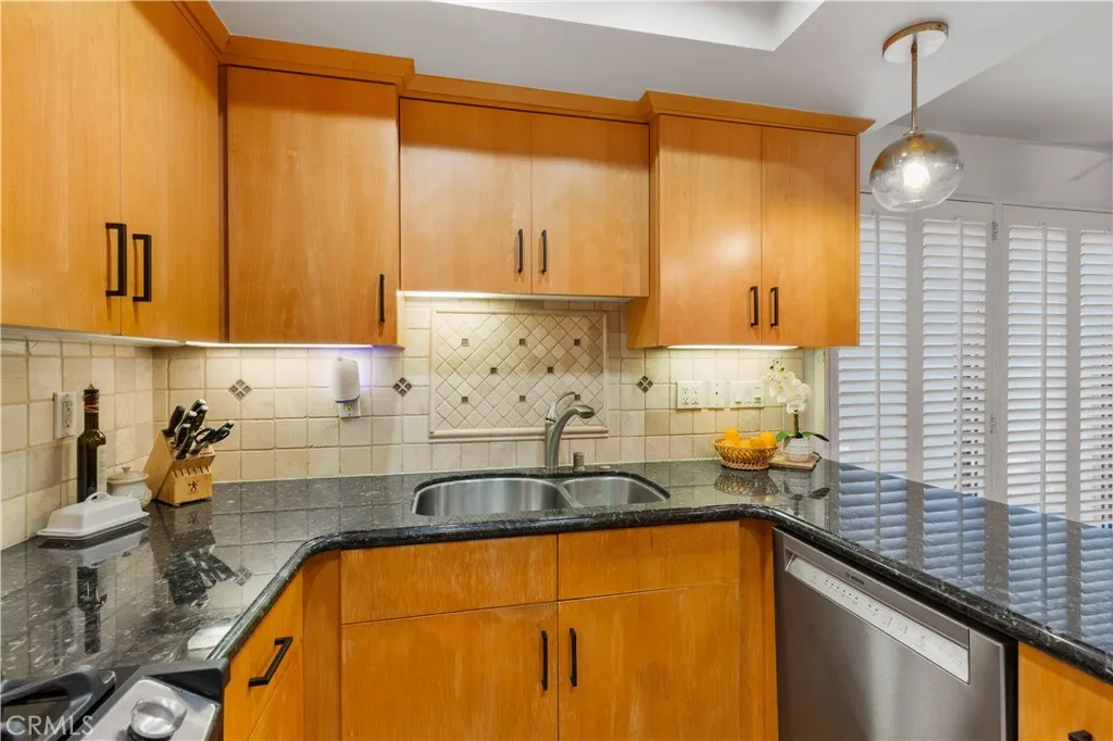 Additional image 12 of 2601 E 19th St Unit 4, Signal Hill, CA 90755