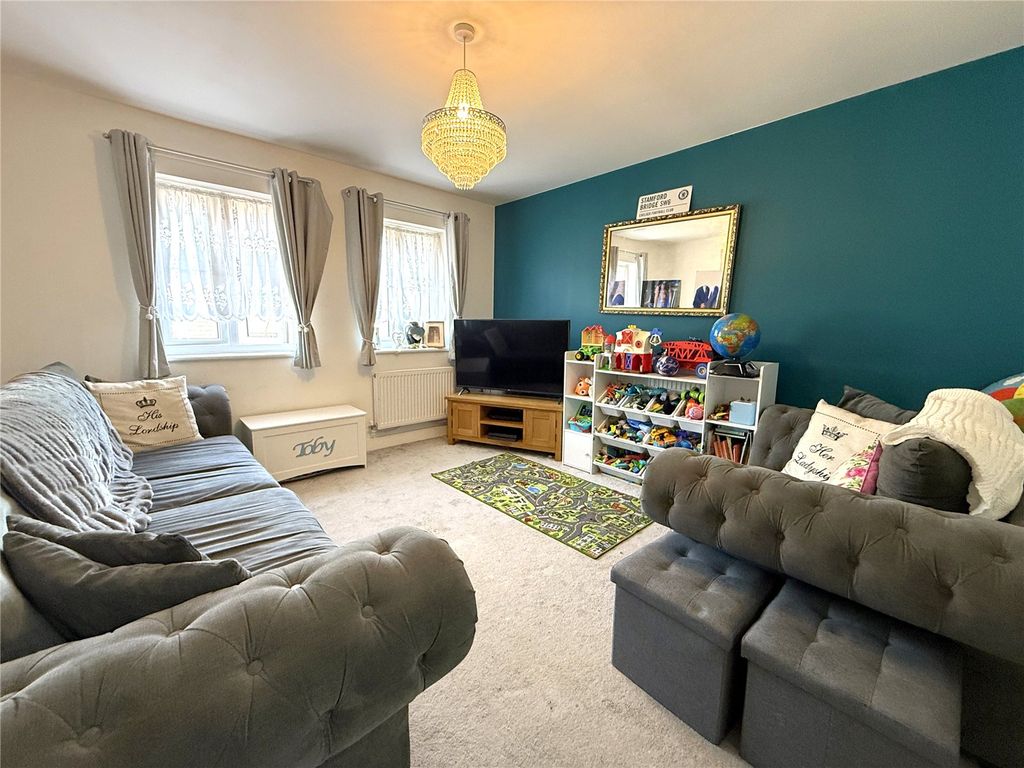 Additional image 9 of 2 bed flat for saleWaterers Way, Bagshot, Surrey GU19