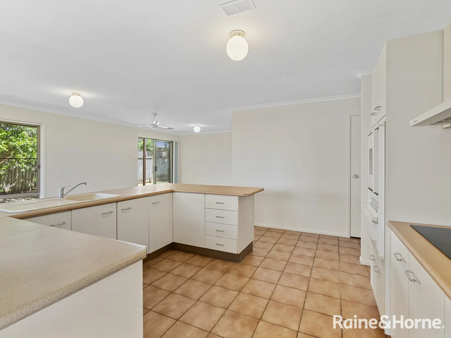 Additional image 5 of 46 Pitt Street, Redland Bay QLD 4165