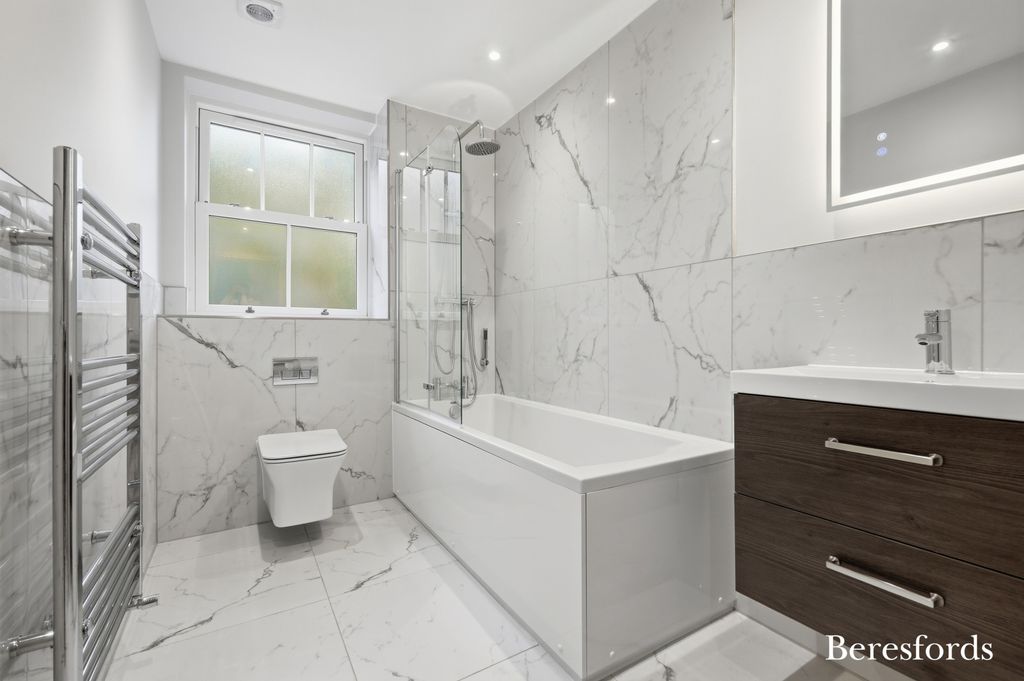 Additional image 12 of 5 bed semi-detached house for saleChapel Street, Billericay CM12