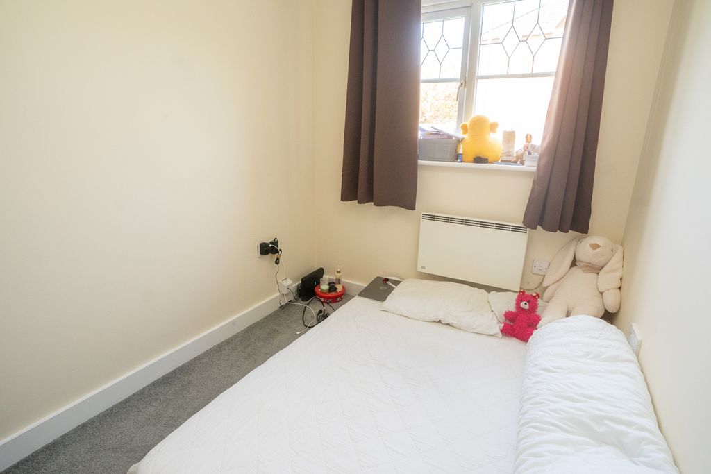 Additional image 13 of 2 bed flat for saleLinnets Park, Runcorn WA7