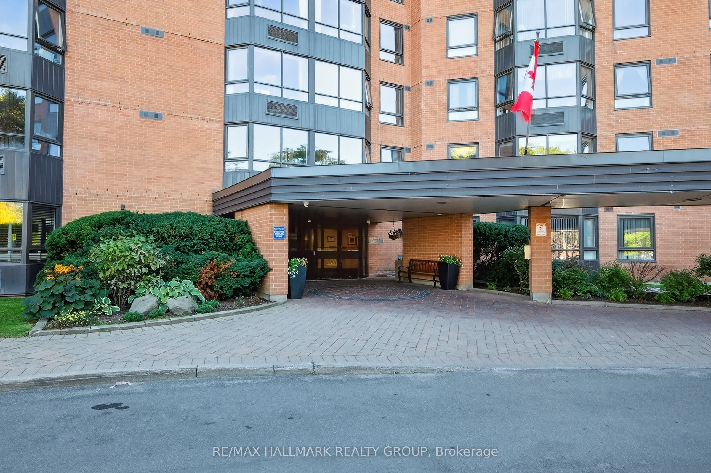 Additional image 3 of 80 Sandcastle Drive, Ottawa, ON, K2H 9E7