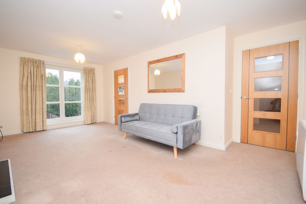 1 bed flat for saleStation Road, Pitlochry PH16 photo 3
