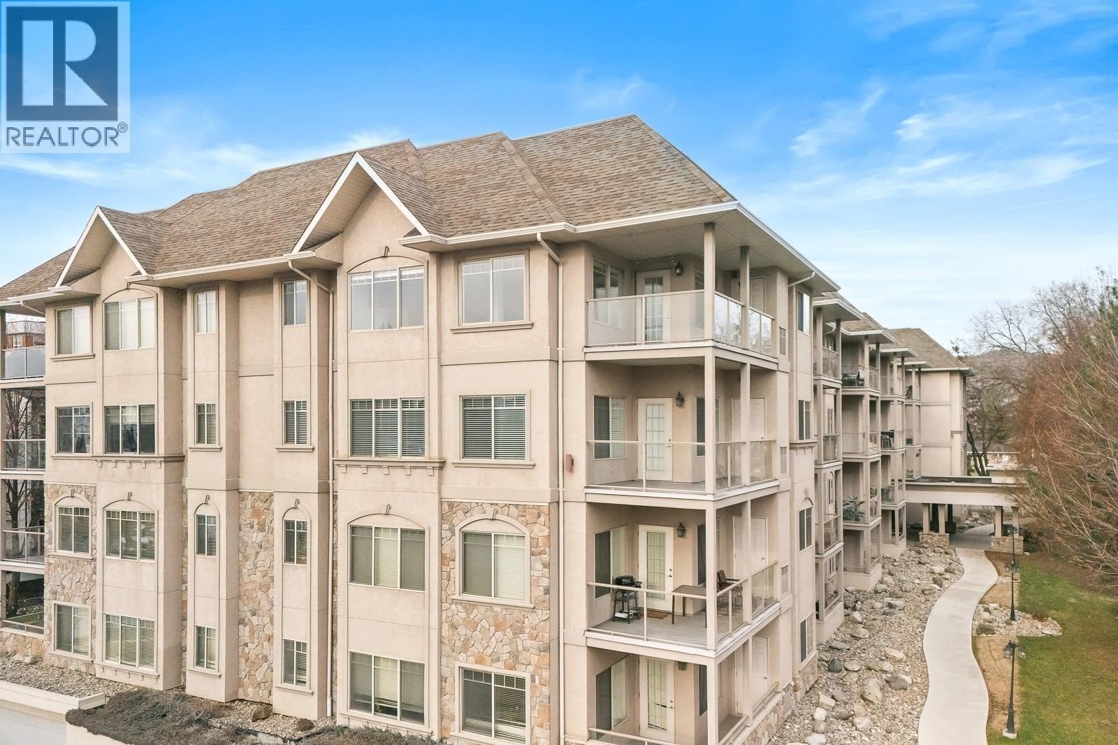 1007 Harvey Avenue, Kelowna, BC, V1Y6E4