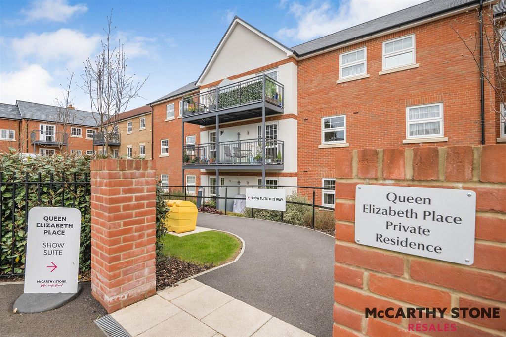 Additional image 30 of 2 bed flat for saleQueen Elizabeth Place, Orchard Lane, Alton GU34