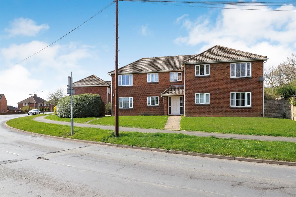 1 bed flat for saleRose Street, Bilston WV14