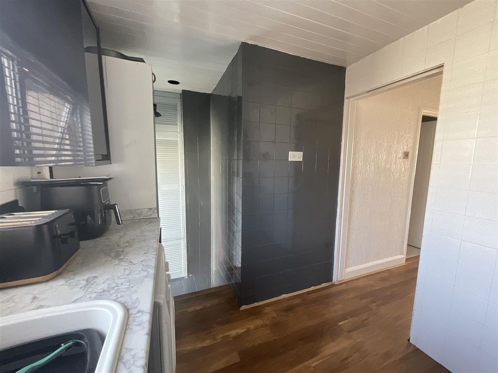 Additional image 11 of 2 bed flat for saleHigh Street, Llanelli SA15