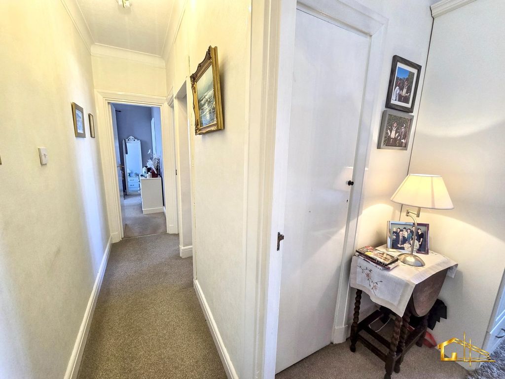 Additional image 12 of 2 bed flat for saleMotcombe Court, Bedford Avenue, Bexhill-On-Sea TN40