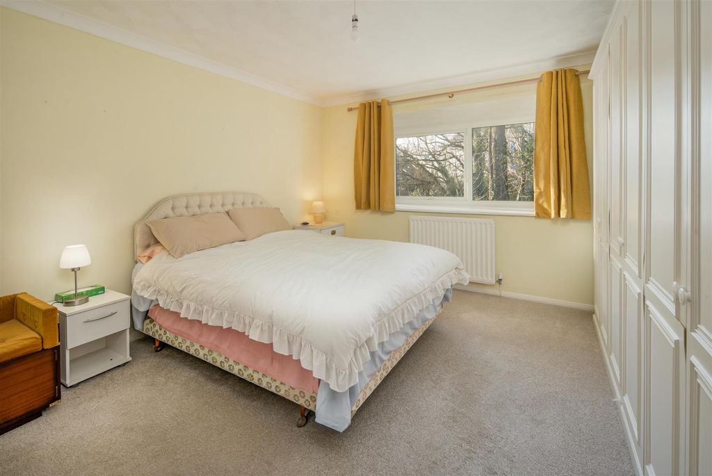 Additional image 9 of 2 bed flat for saleGrange Gardens, Bembridge PO35