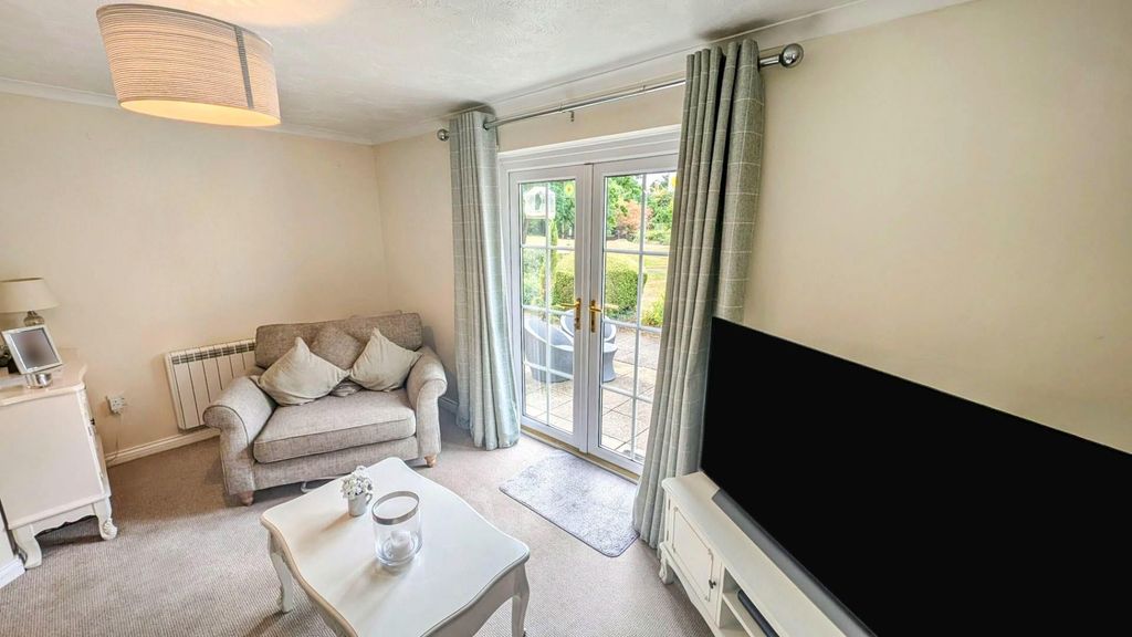 Additional image 4 of 2 bed flat for saleGravel Hill Road, Yate, Bristol BS37