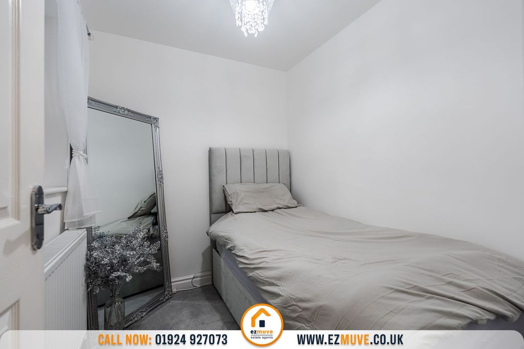 Additional image 18 of 3 bed detached house for salePlover Drive, Batley WF17