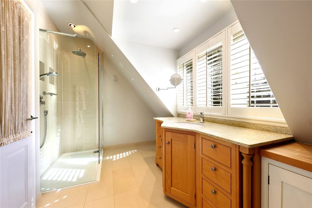 Additional image 14 of 5 bed detached house for saleWestfield Road, Beaconsfield, Buckinghamshire HP9
