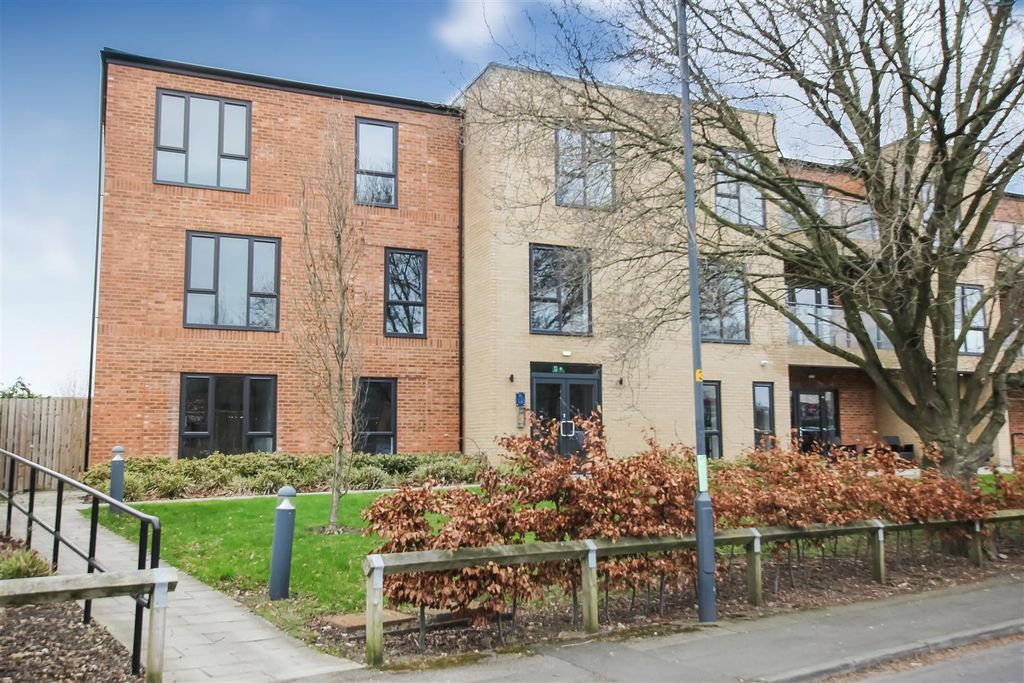 1 bed flat for saleFinkills Way, Northallerton DL7
