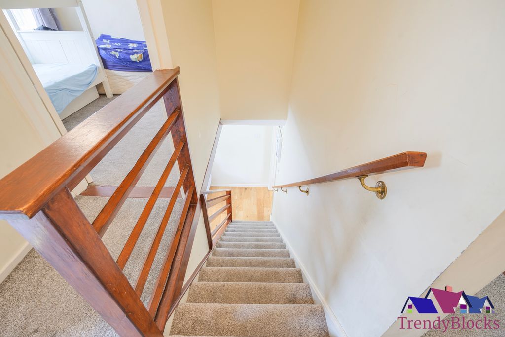 Additional image 18 of 3 bed terraced house for saleHillborough Grove, Chatham ME5